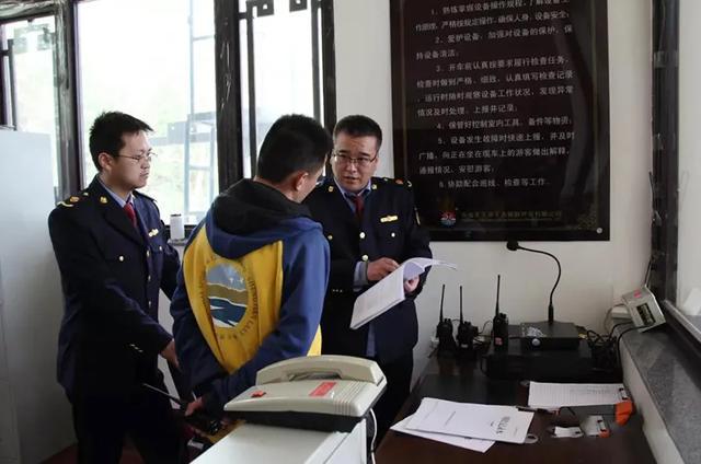 芮城县市场监管局 深学党史强担当 安全咨询服务惠民生